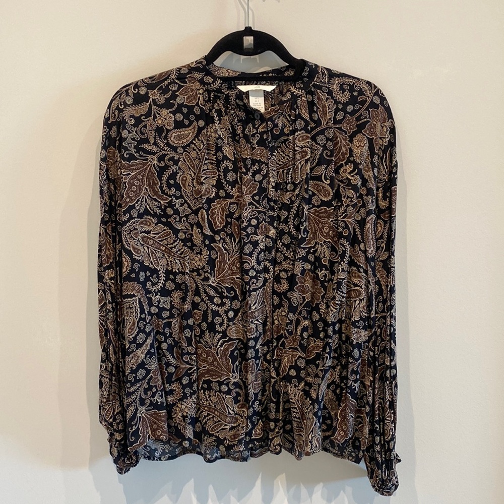 H&M paisley button up blouse